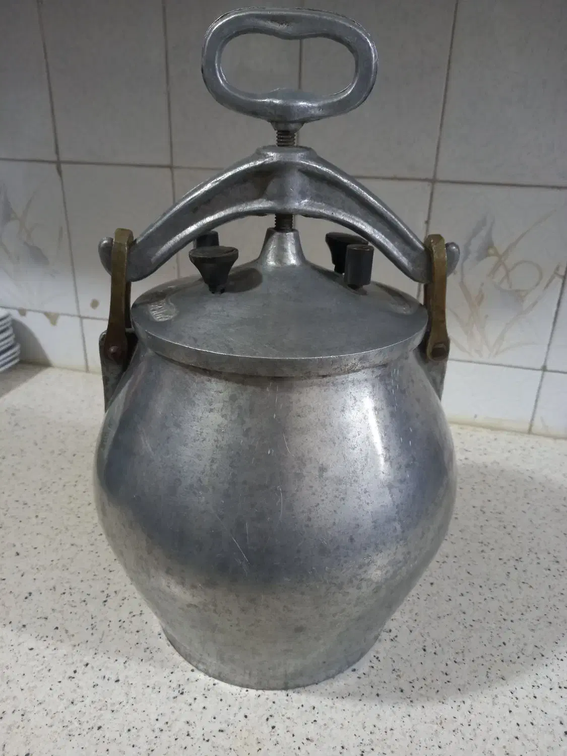 زودپزقدیمی|ظروف پخت‌وپز|قم, ولیعصر|دیوار