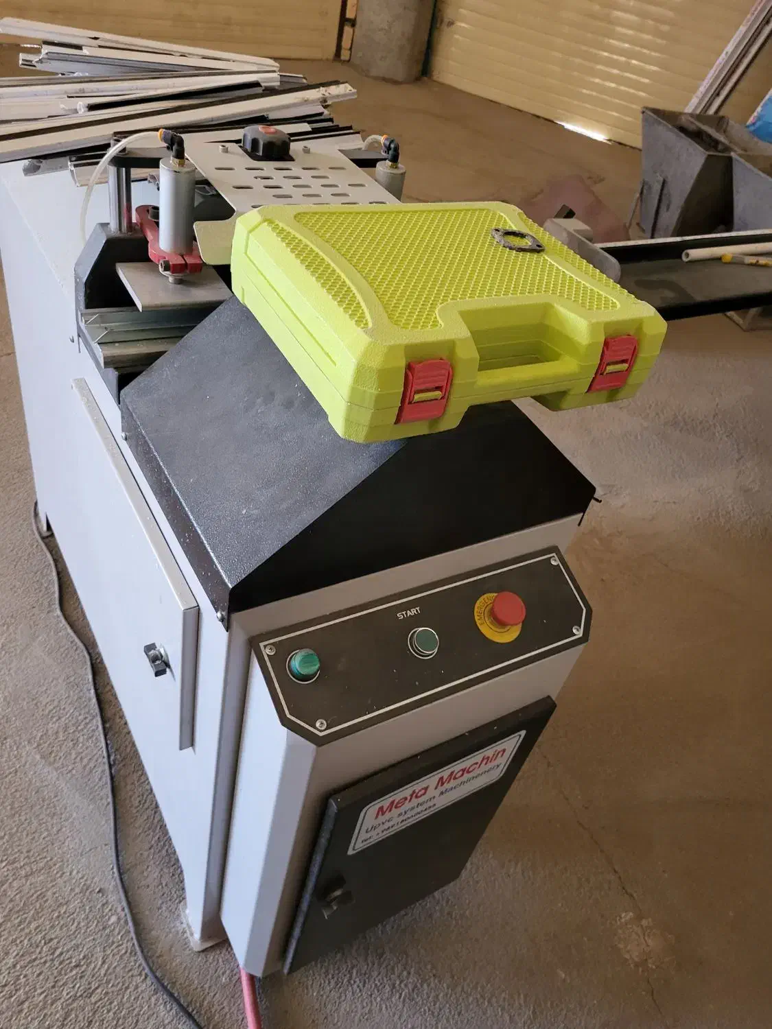 فروش وسایل کامل کار گاهی پی وی سی|ماشینآلات صنعتی|دیواندره, |دیوار