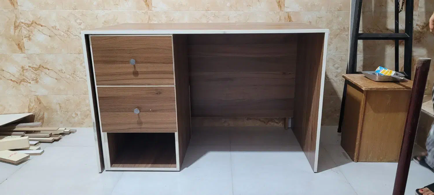 میز دفتری|دفتر کار|بندر گناوه, |دیوار