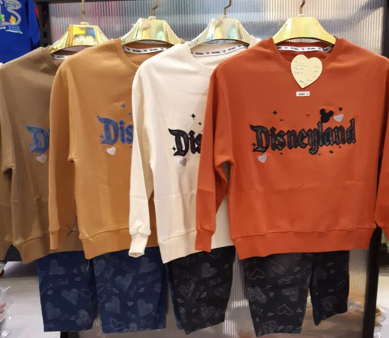 زنانه و بچگانه|لباس|شوشتر, |دیوار