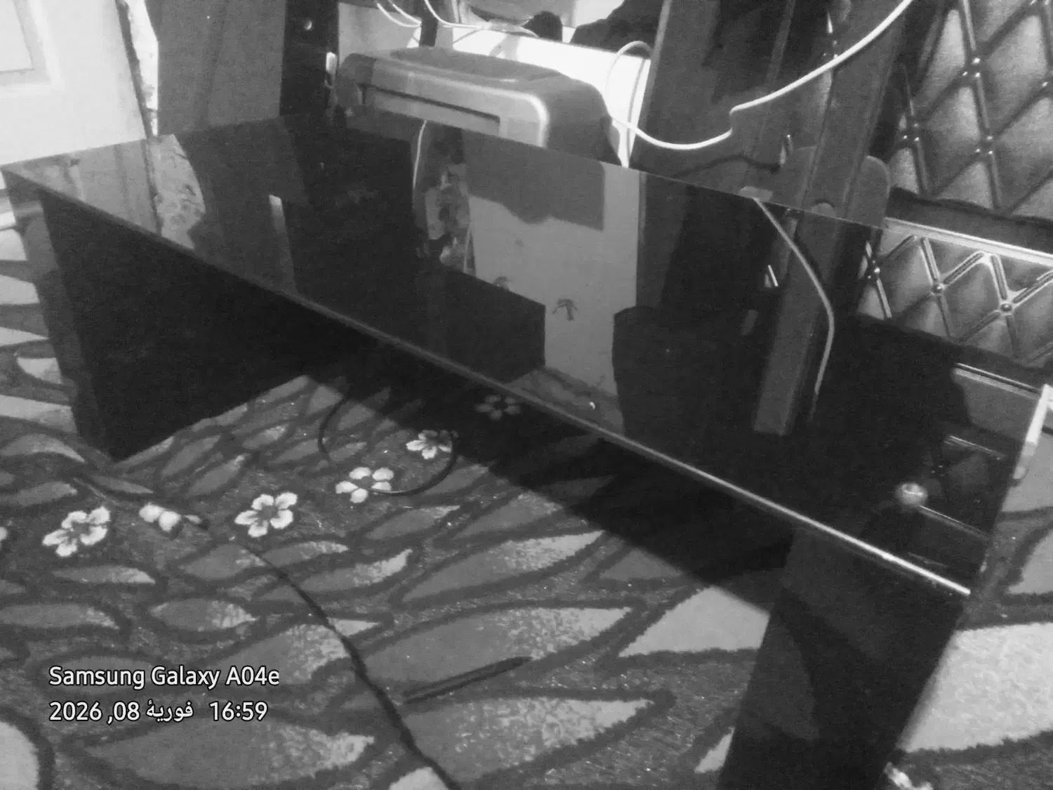 میز شیشه ای|میز تلویزیون|رشت, چمارسرا|دیوار