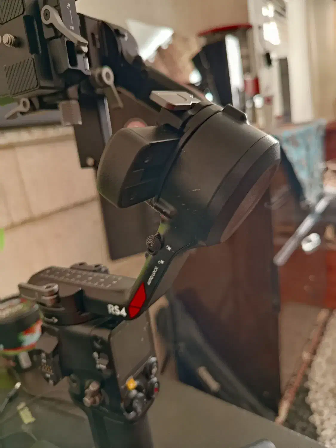 رونین rs4 استاندارد همراه هند گریپ|دوربین عکاسی و فیلم‌برداری|شیراز, پانصد دستگاه ارتش|دیوار