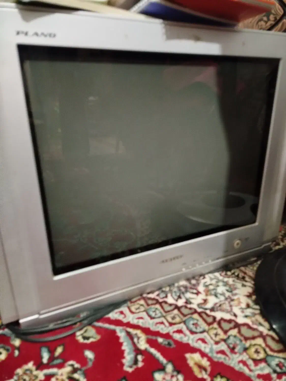 تلوزیون قدیمی|تلویزیون و پروژکتور|لاهیجان, حاجی آباد|دیوار