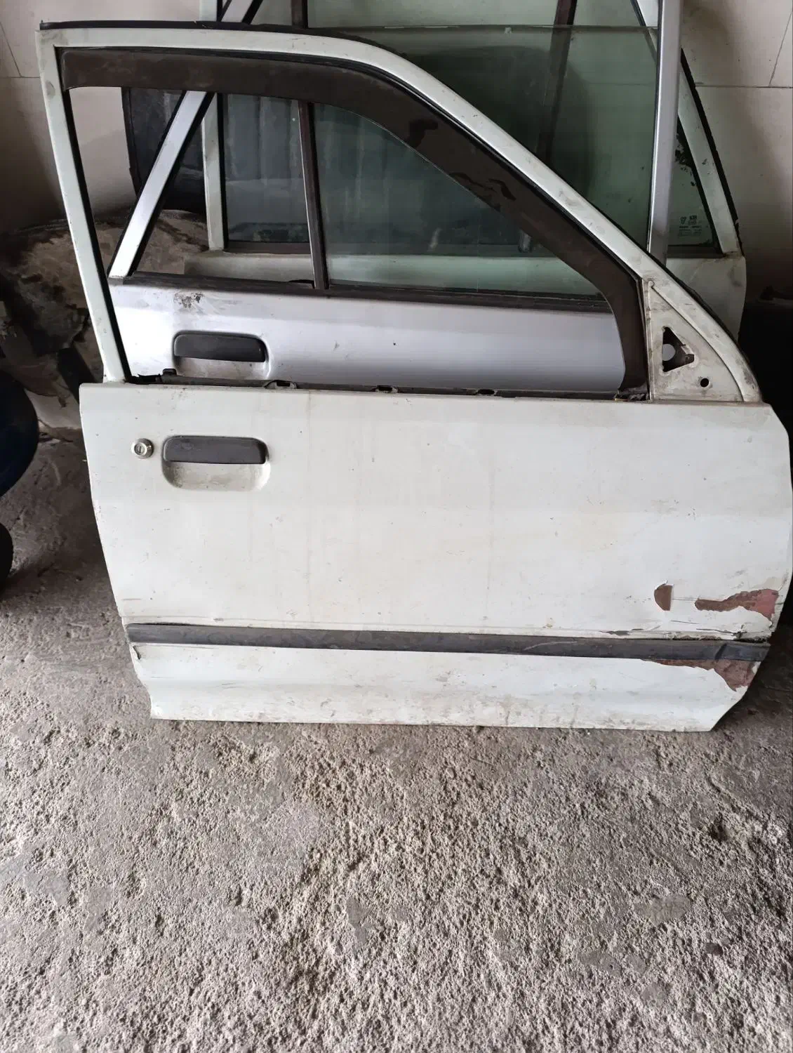 لوازم استوک کلی به فروش میرسد|قطعات یدکی و لوازم جانبی|خان ببین, |دیوار