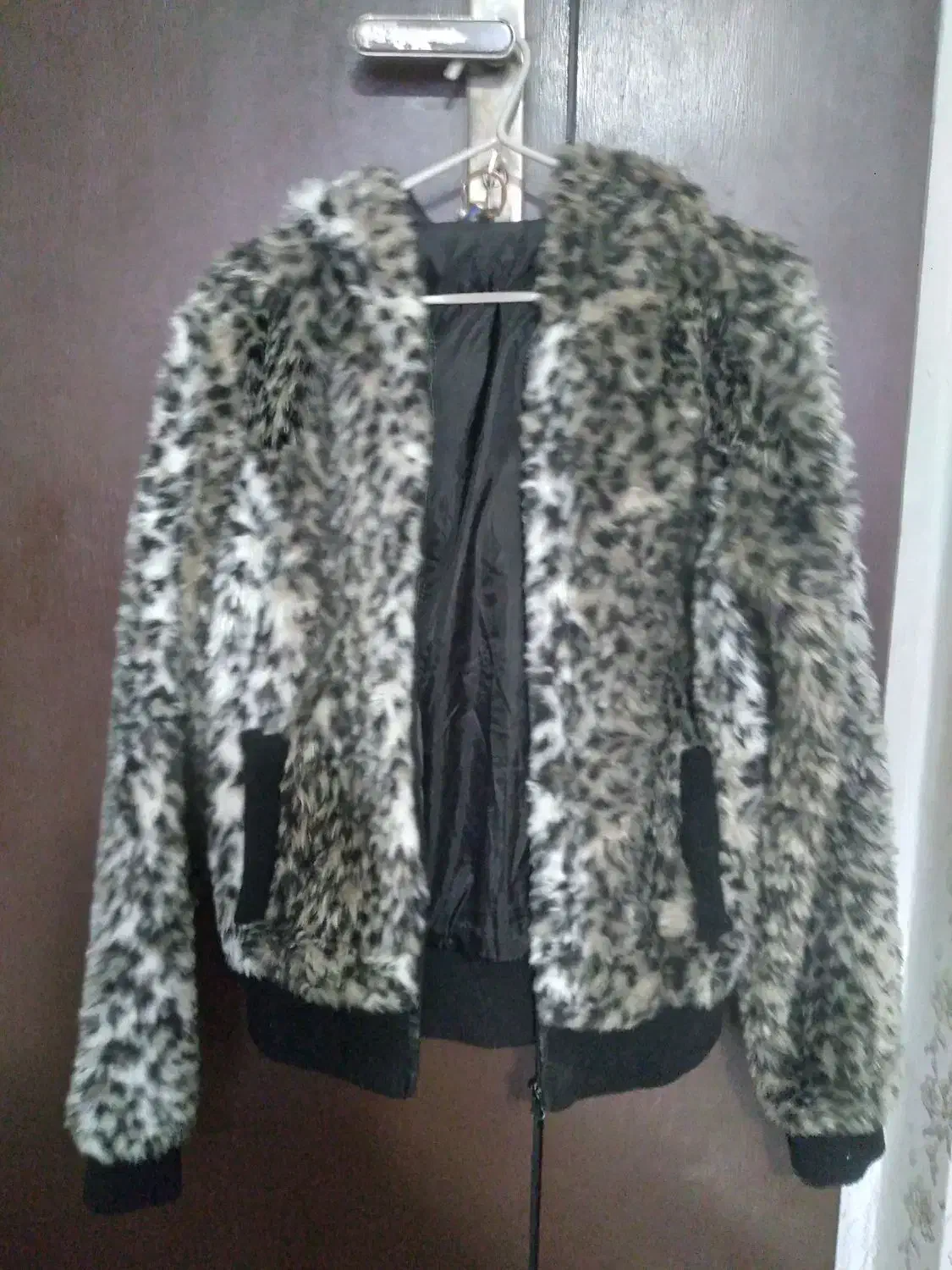 لباس فصل سرد|لباس|بومهن, |دیوار