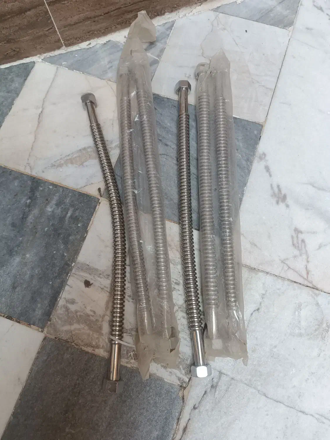 شلنگ پکیج تو|آبگرمکن، پکیج، شوفاژ|برخوار, |دیوار