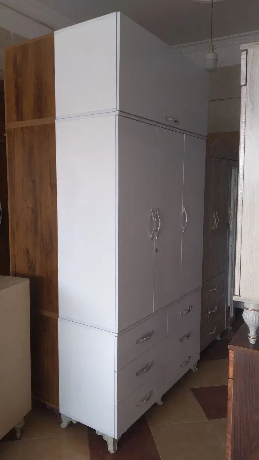 کمد و جاکفشی|جاکفشی، کمد، دراور|میناب, |دیوار