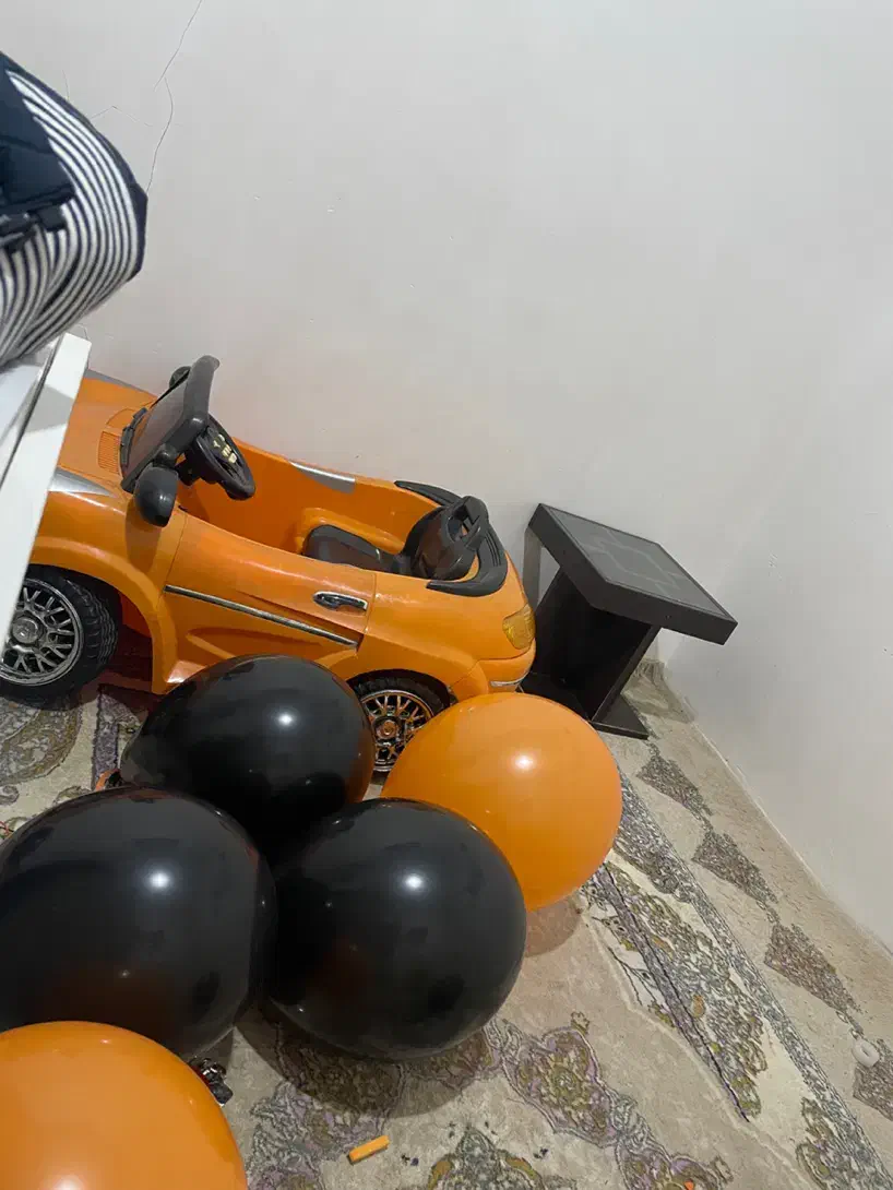 ماشین شارژی|اسباببازی|رباطکریم, رباطکریم|دیوار