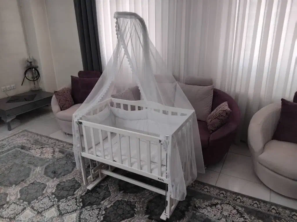 تخت کنار مادر|تخت و صندلی بچه|نظرآباد, شهرک فرهنگیان|دیوار