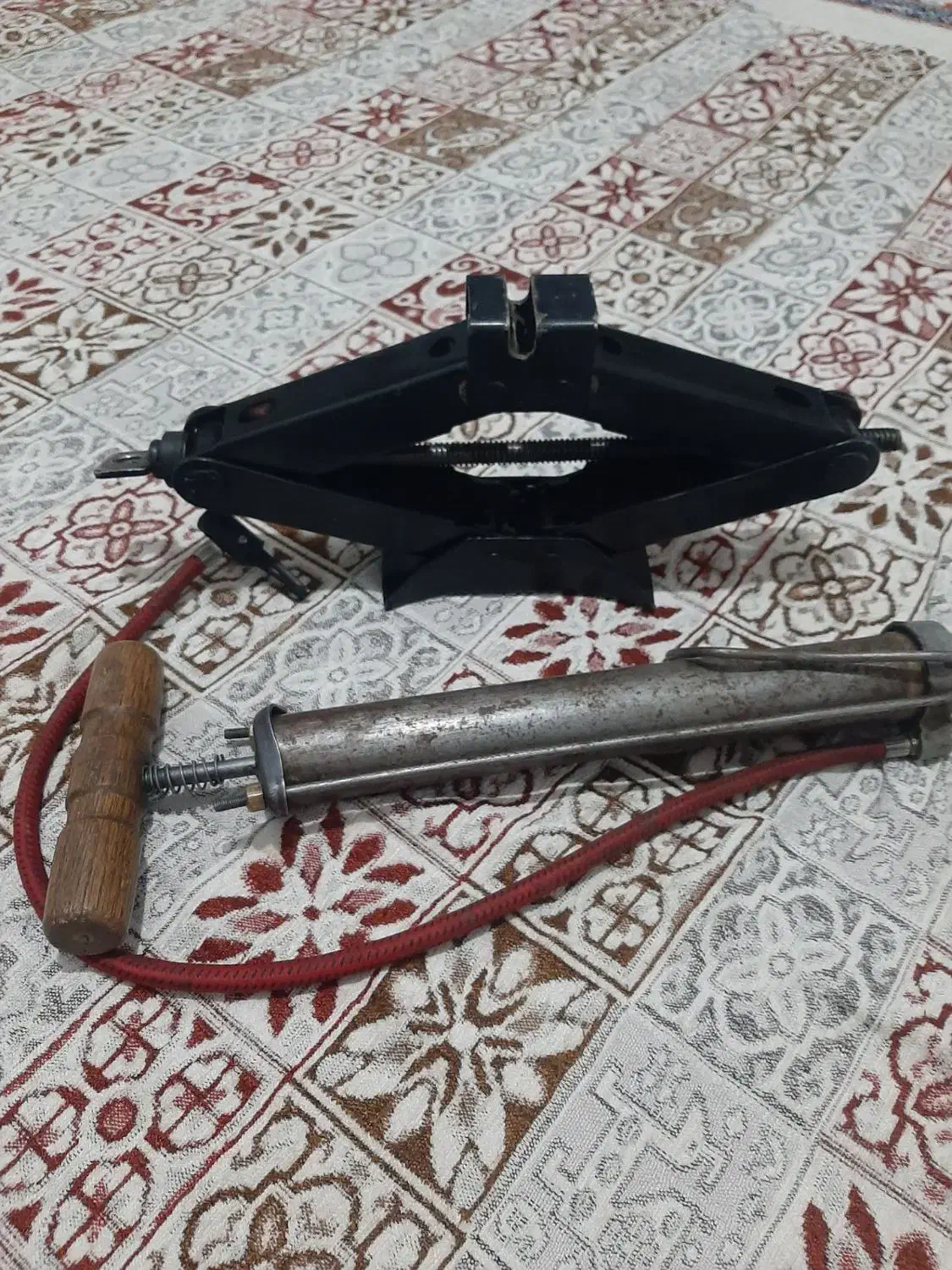 جک پرایدوپژو|قطعات یدکی و لوازم جانبی|بروجرد, |دیوار