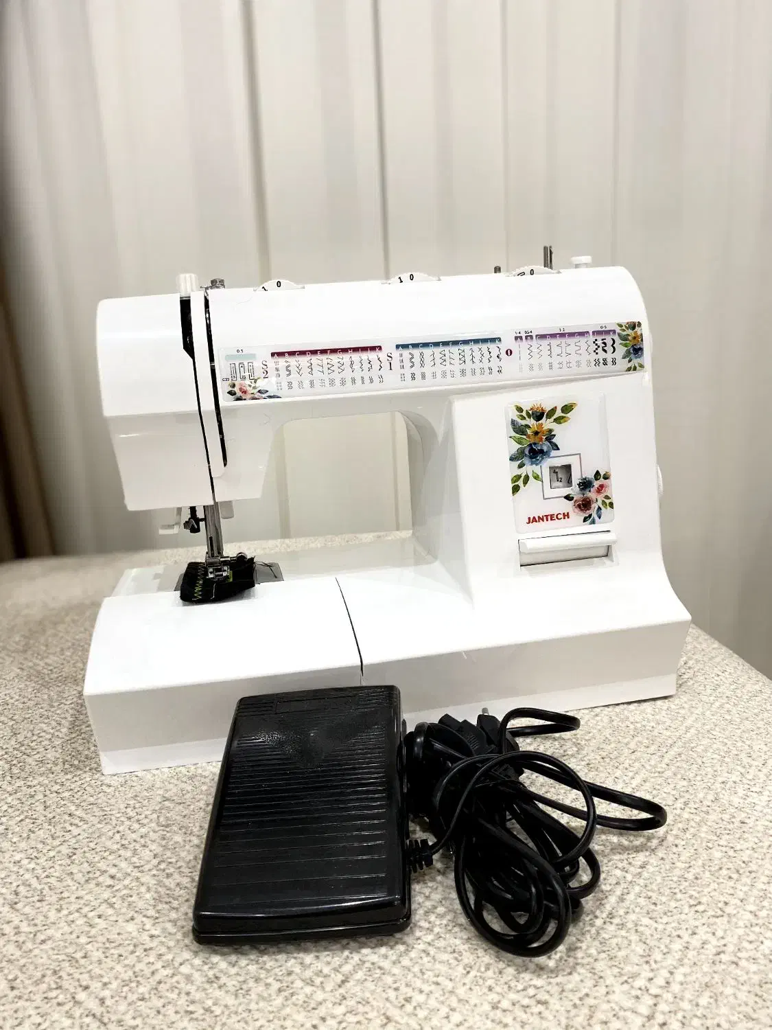 چرخ خیاطی|چرخ خیاطی و ریسندگی|ساوه, |دیوار