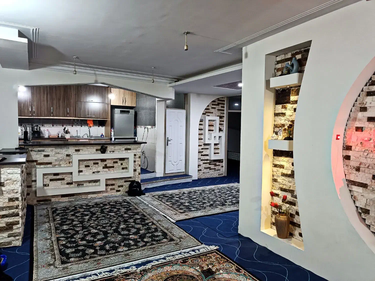 فروش واحد آپارتمان حافظ قدیم 100 متر با پارکینگ|فروش آپارتمان|خرمشهر, |دیوار