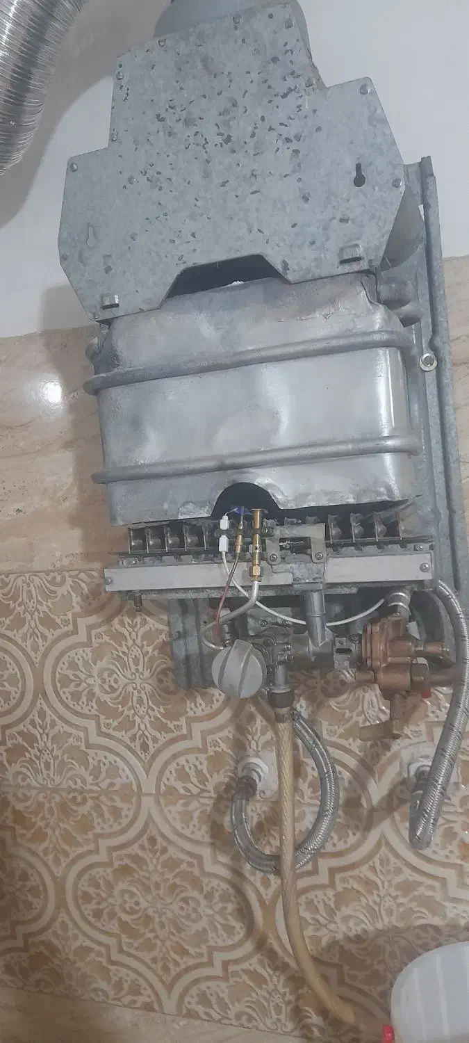 ابگرمکن بوتانB3115|آبگرمکن، پکیج، شوفاژ|ملارد, |دیوار