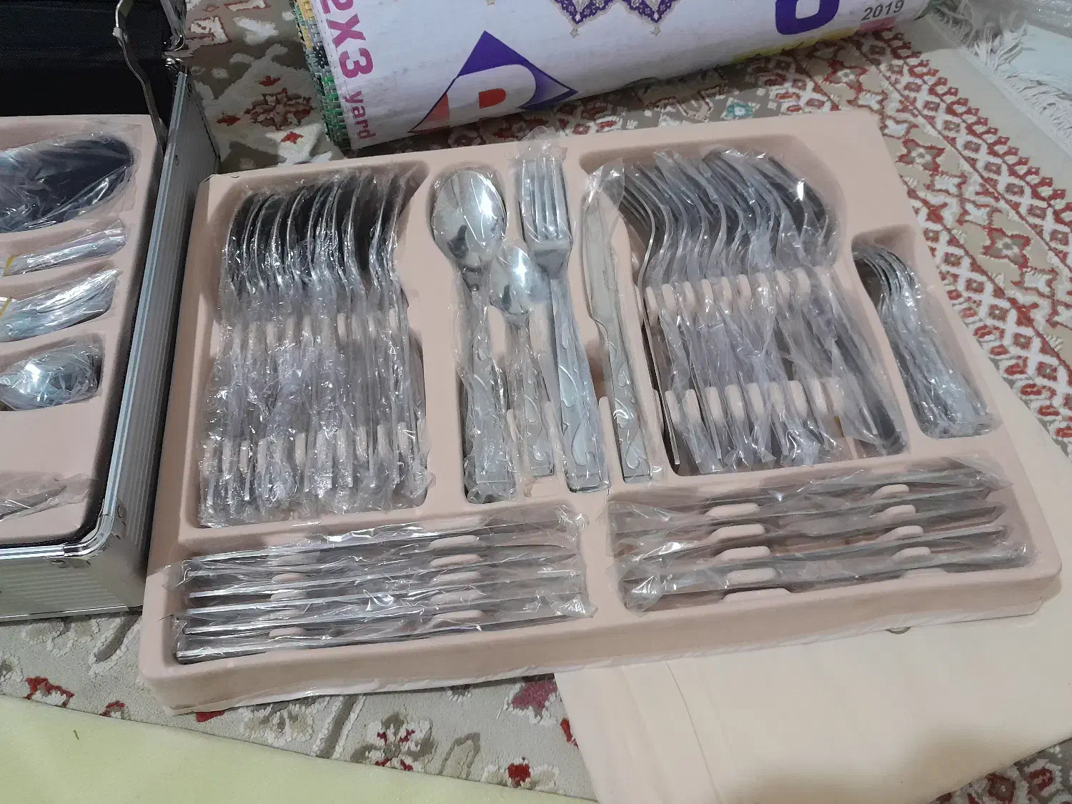 سرویس قاشق و چنگال 126پارچه|ظروف سرو و پذیرایی|تهران, درختی|دیوار