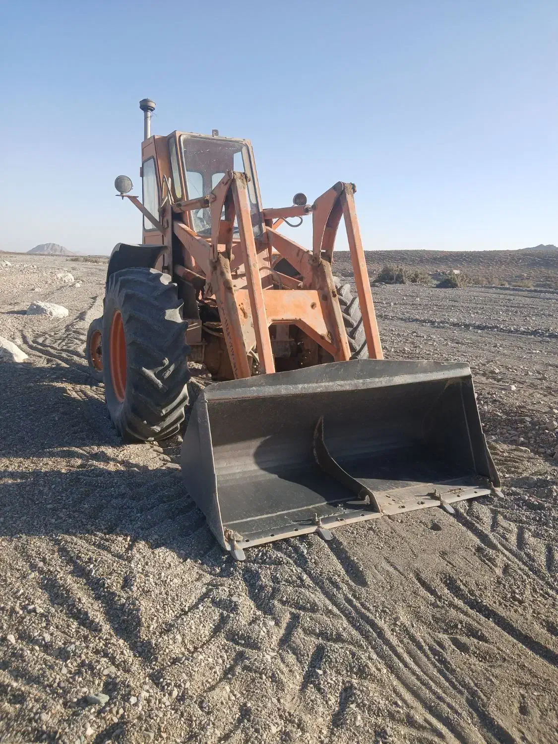 تراکتور بیل عقب|خودرو سنگین|سربیشه, |دیوار