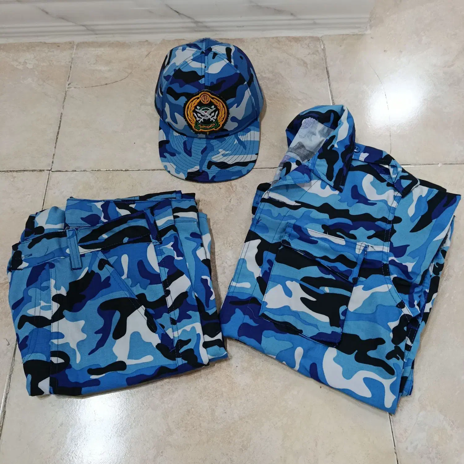 لباس نظامی ارتش|لباس|کرج, مطهری|دیوار