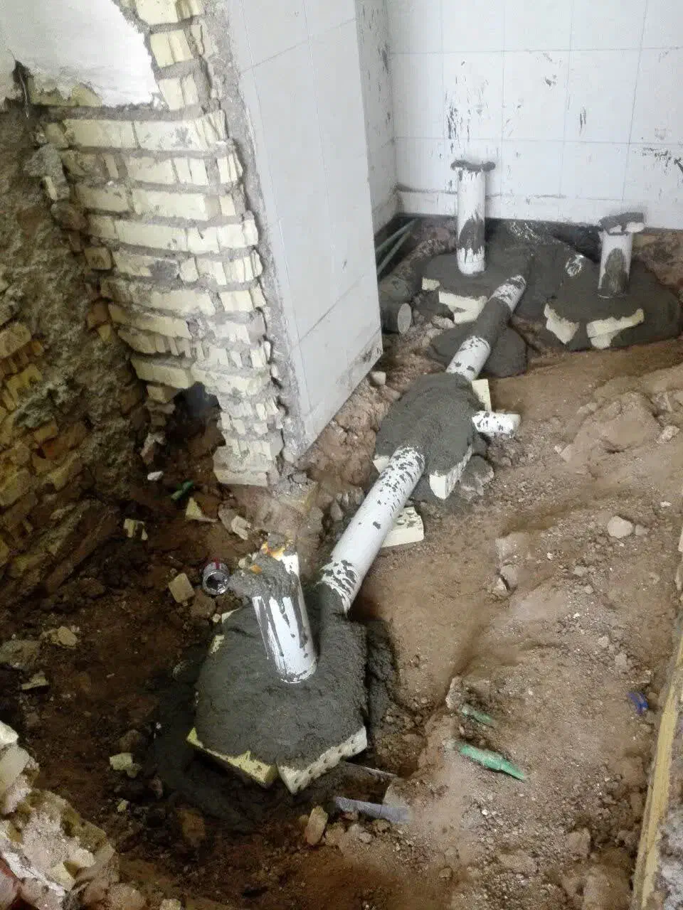 لوله کشی آب و فاضلاب|خدمات پیشه و مهارت|شاهینشهر, مخابرات (شهید بهشتی)|دیوار