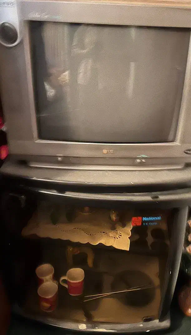 تلویزیون ال جی با میز|تلویزیون و پروژکتور|گرگان, |دیوار