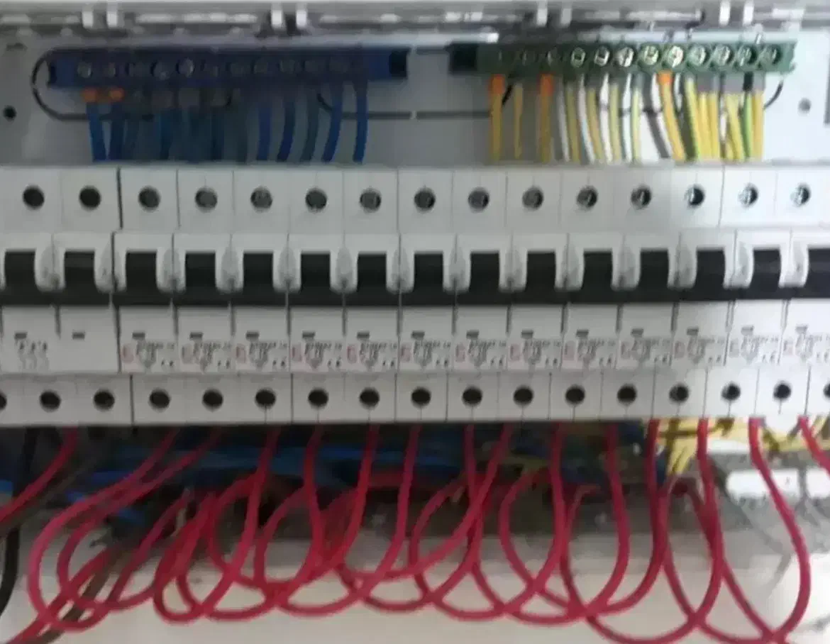 برق کاری رودهن بومهن پردیس|خدمات پیشه و مهارت|رودهن, |دیوار