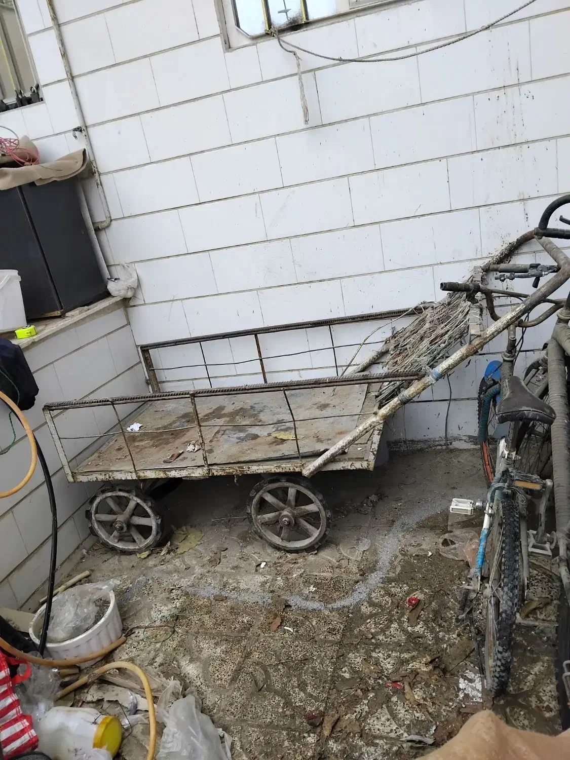 چرخ دستی|ابزارآلات|خمین, |دیوار