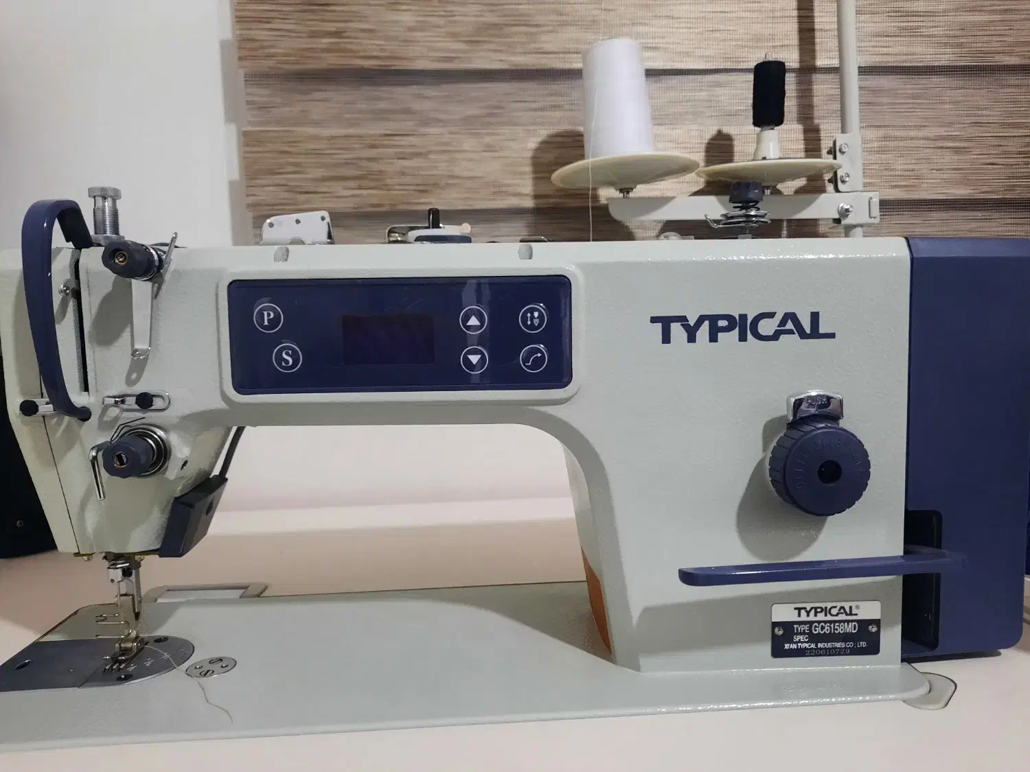 چرخ خیاطی صنعتی تیپیکال|چرخ خیاطی و ریسندگی|کنگاور, |دیوار