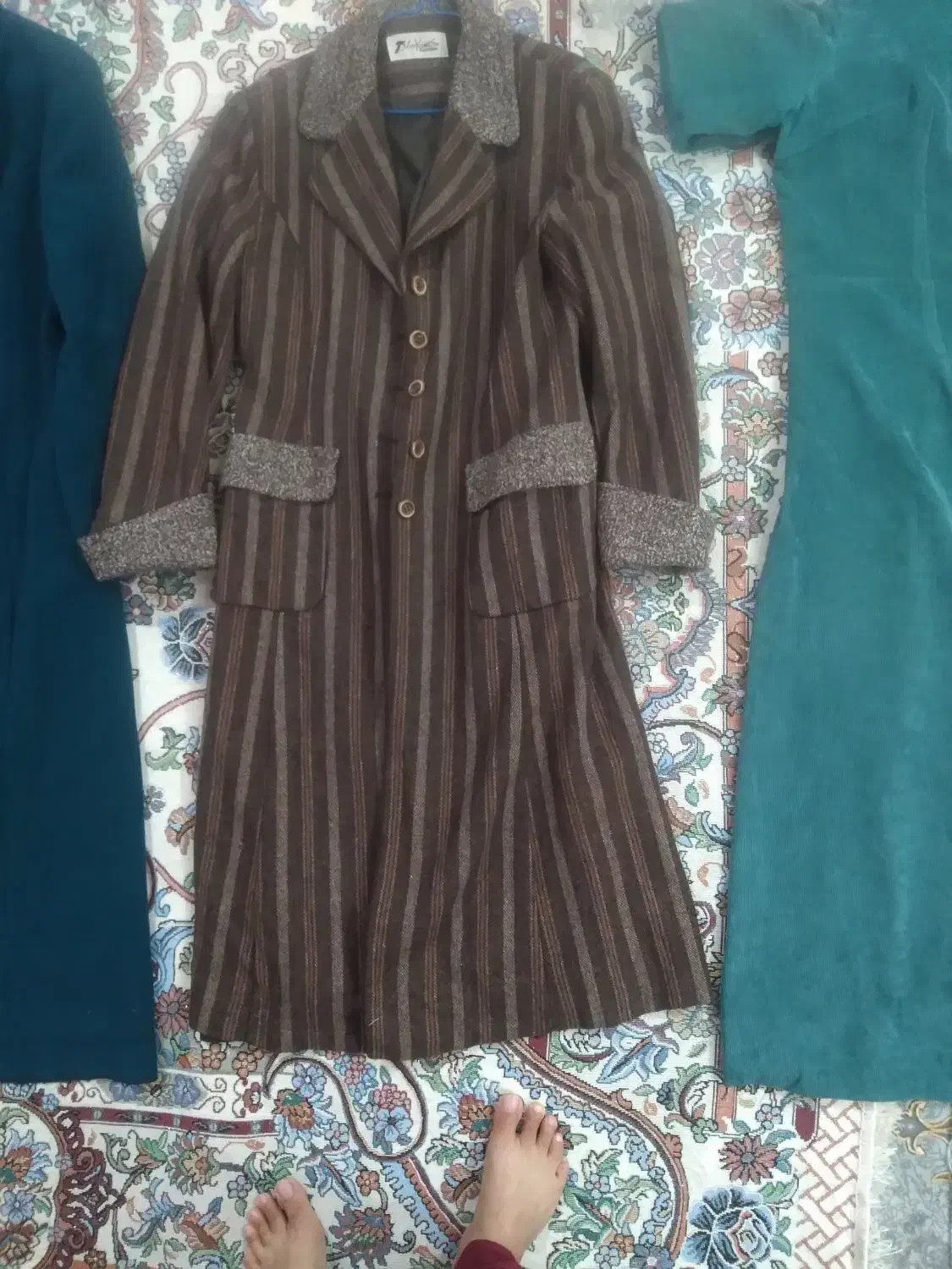 پالتو|لباس|آزادشهر, |دیوار