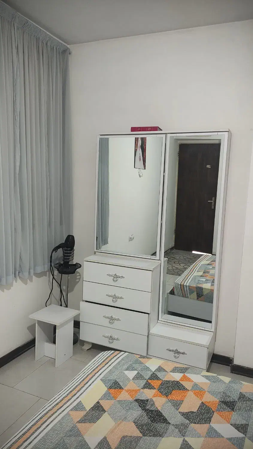 سرویس تخت کامل|تخت و سرویس خواب|دماوند, گیلاوند|دیوار