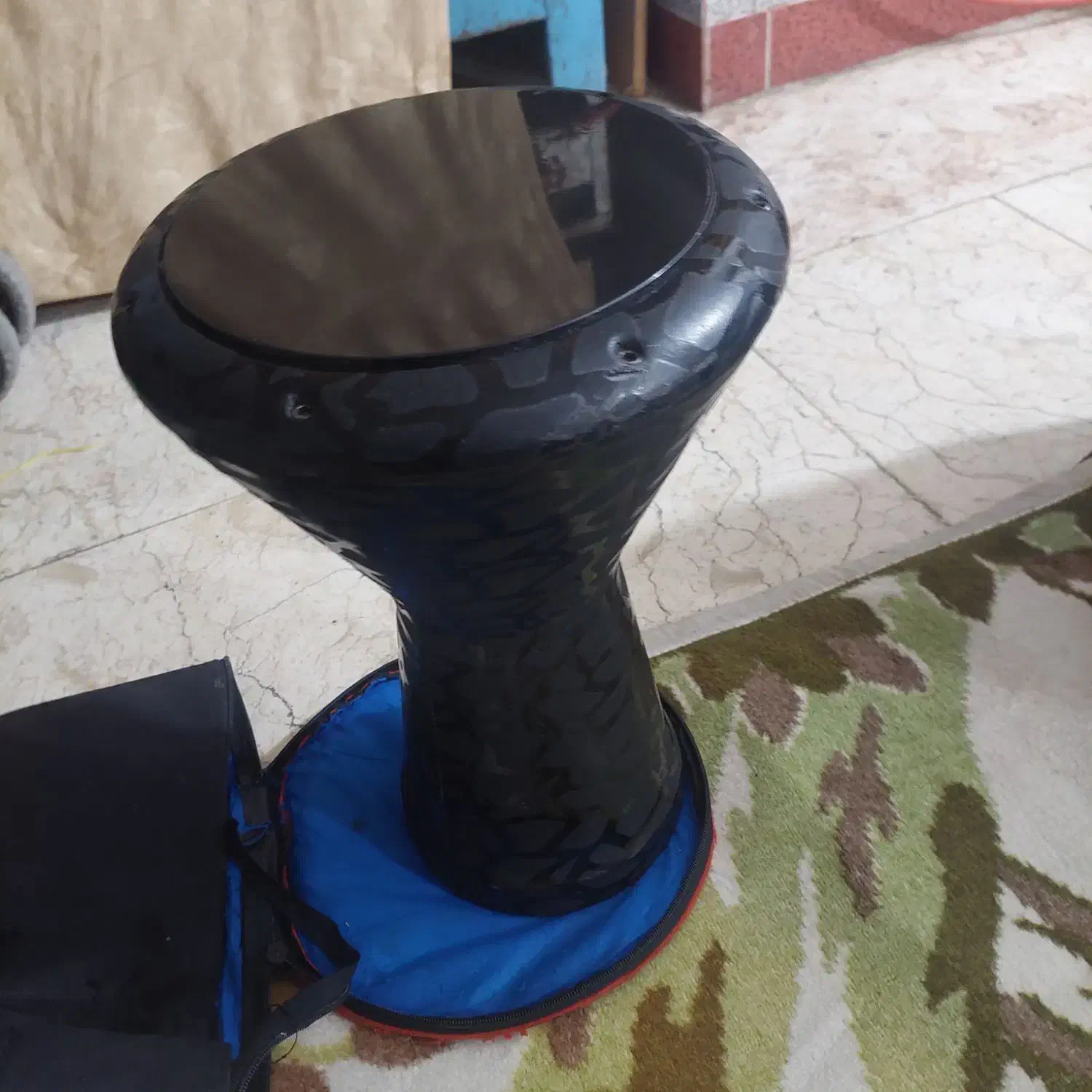 تمپو اصل|درام و پرکاشن|اردبیل, |دیوار