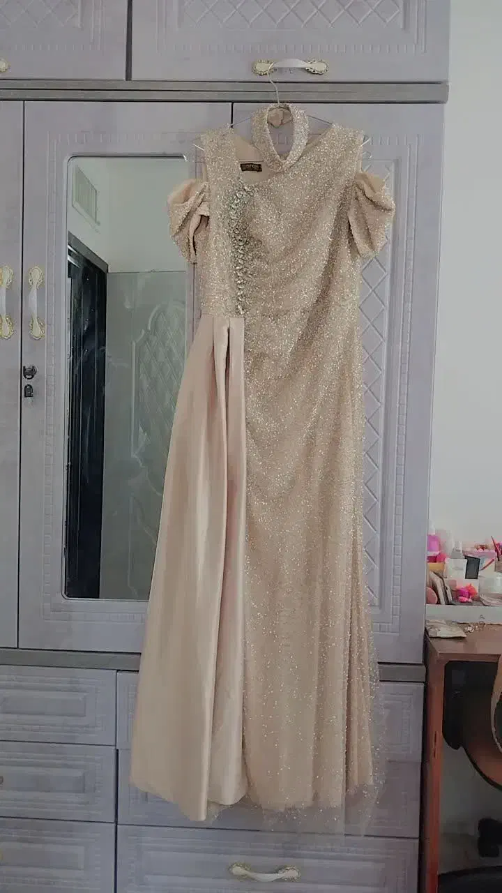 لباس مجلسی|لباس|محمدشهر, محمدشهر|دیوار