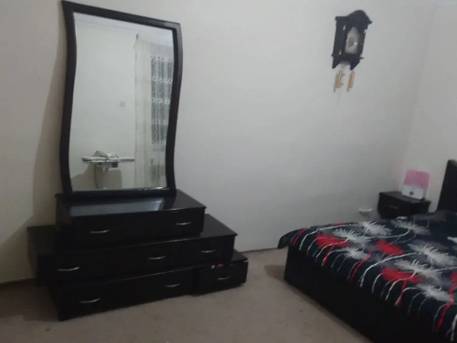 تخت و دراور و دو پاتختی|تخت و سرویس خواب|فریمان, |دیوار