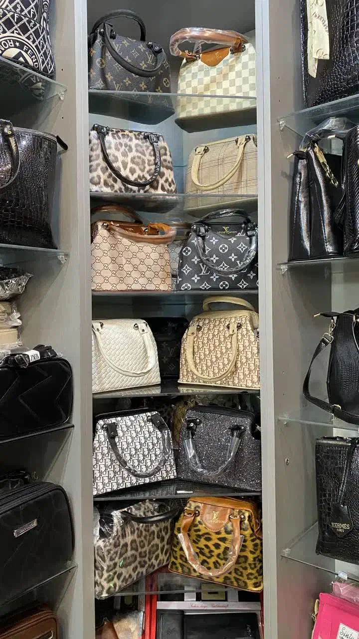 کیف|کیف، کفش، کمربند|گرمسار, |دیوار