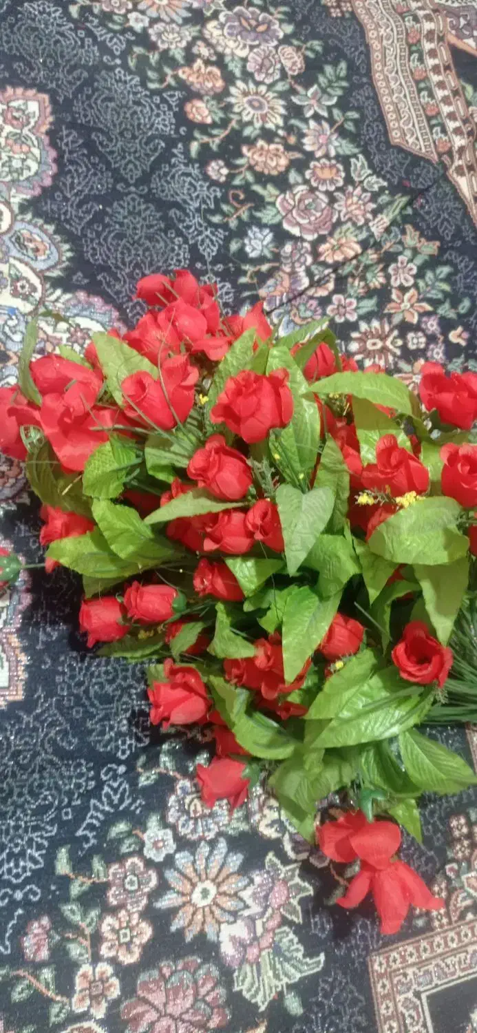 دسته گل مجلسی پارچه ای|گل مصنوعی|شیراز, سعدیه شمالی|دیوار