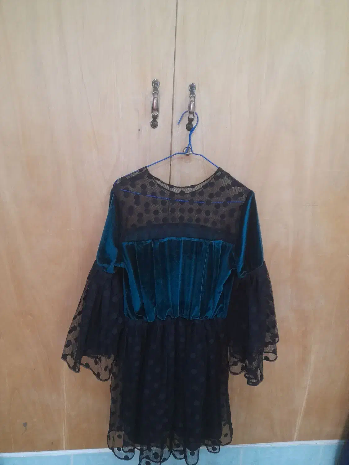 لباس نو|لباس|کاشان, عربها|دیوار