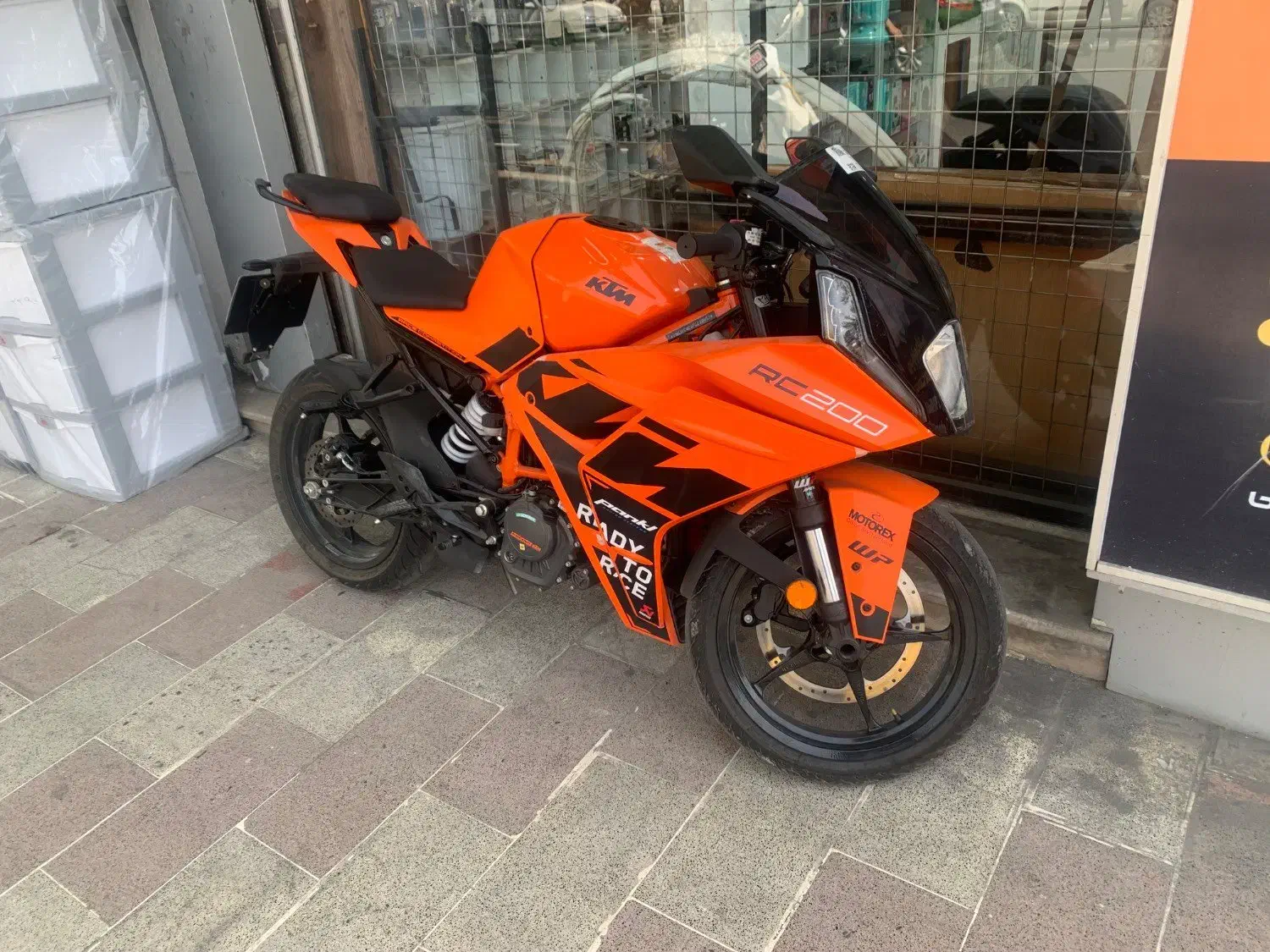 کی تی ام ارسی200 خشک بدون نقطه|موتورسیکلت|تهران, تهرانپارس جنوبی|دیوار