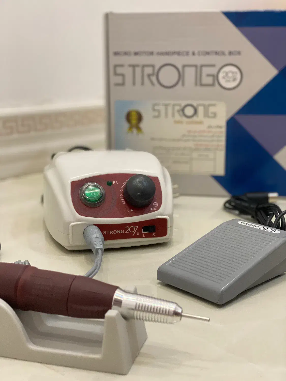 وسایل کاشت ناخن|آرایشگاه و سالن‌های زیبایی|اراک, |دیوار