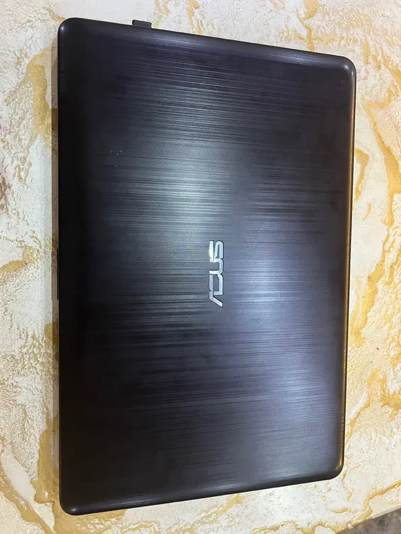 لپ تاپ asus ایسوس ۱۵.۶ اینچ رم ۴ حافظه یک ترابایت|رایانه همراه|شیراز, فرهنگ شهر|دیوار