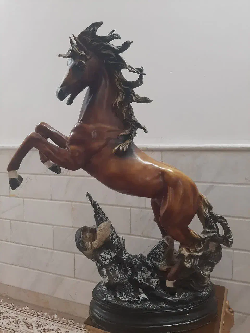 مجسمه اسب|مجسمه، تندیس، ماکت|قم, سراجه (۱۵ خرداد)|دیوار
