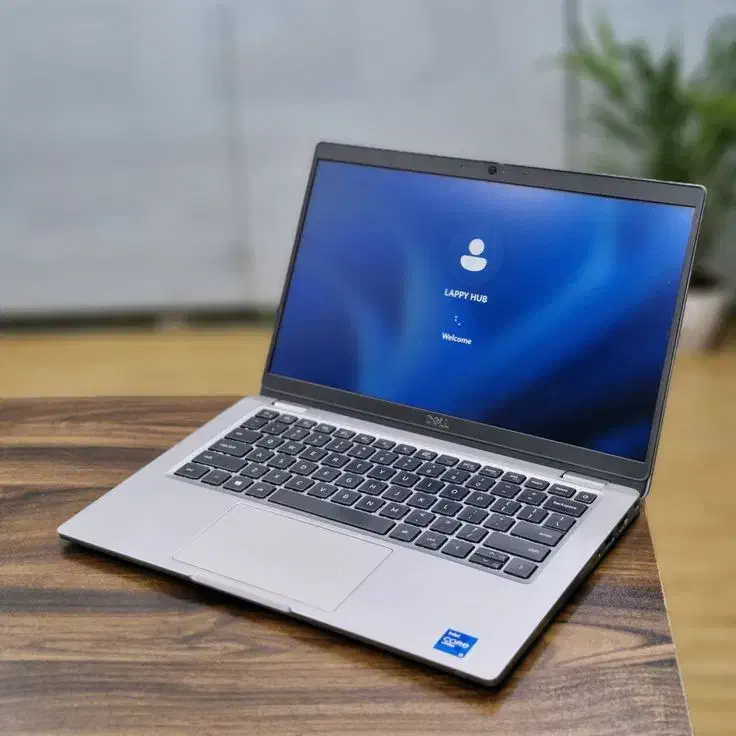 لپ تاپ دانش جویی زیر ده ملیون اقتصادی و شرایطی|رایانه همراه|نیشابور, محله میدان باغات|دیوار