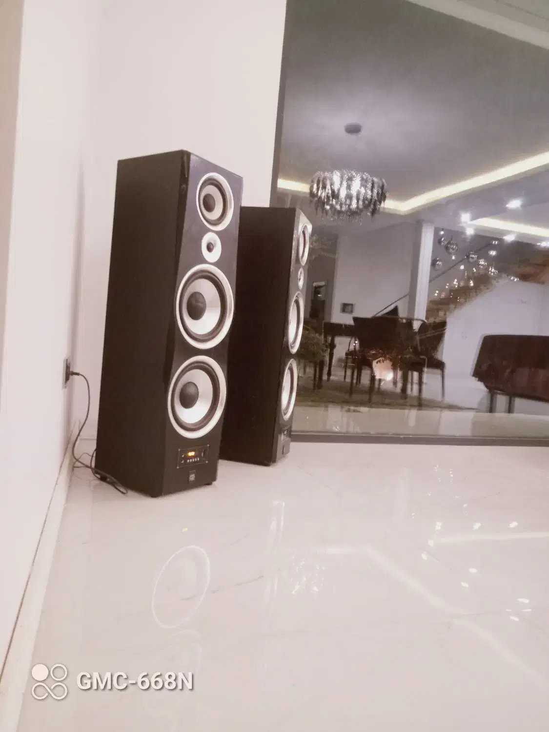 باند قوی|سیستم صوتی خانگی|دماوند, گیلاوند|دیوار