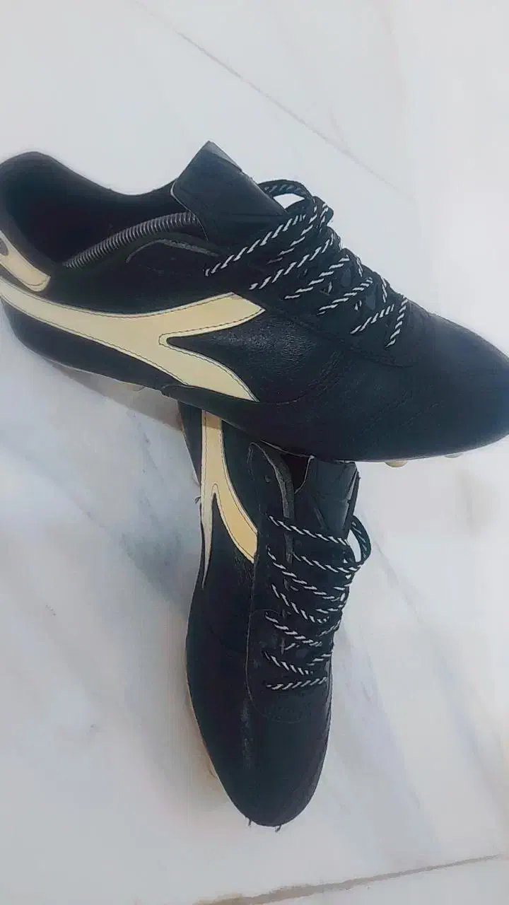 کفش فوتبال استوک میخی سایز41|کیف، کفش، کمربند|قرچک, پویینک|دیوار