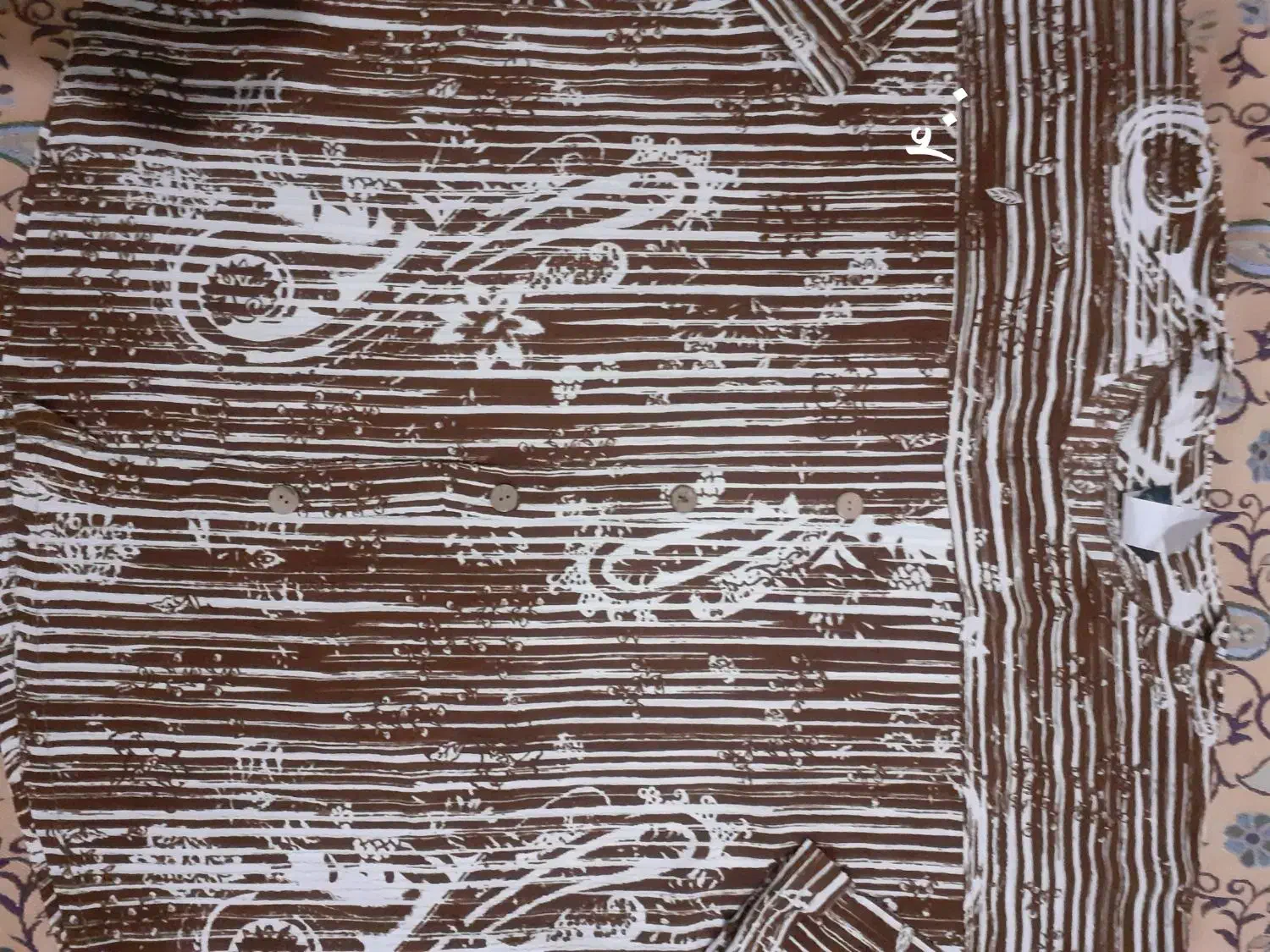 لباس شومیز|لباس|صحنه, |دیوار