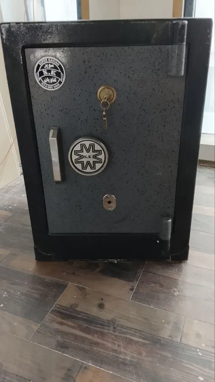 گاو صندوق سوپر کاویان|فروشگاه و مغازه|مشهد, هفده شهریور|دیوار