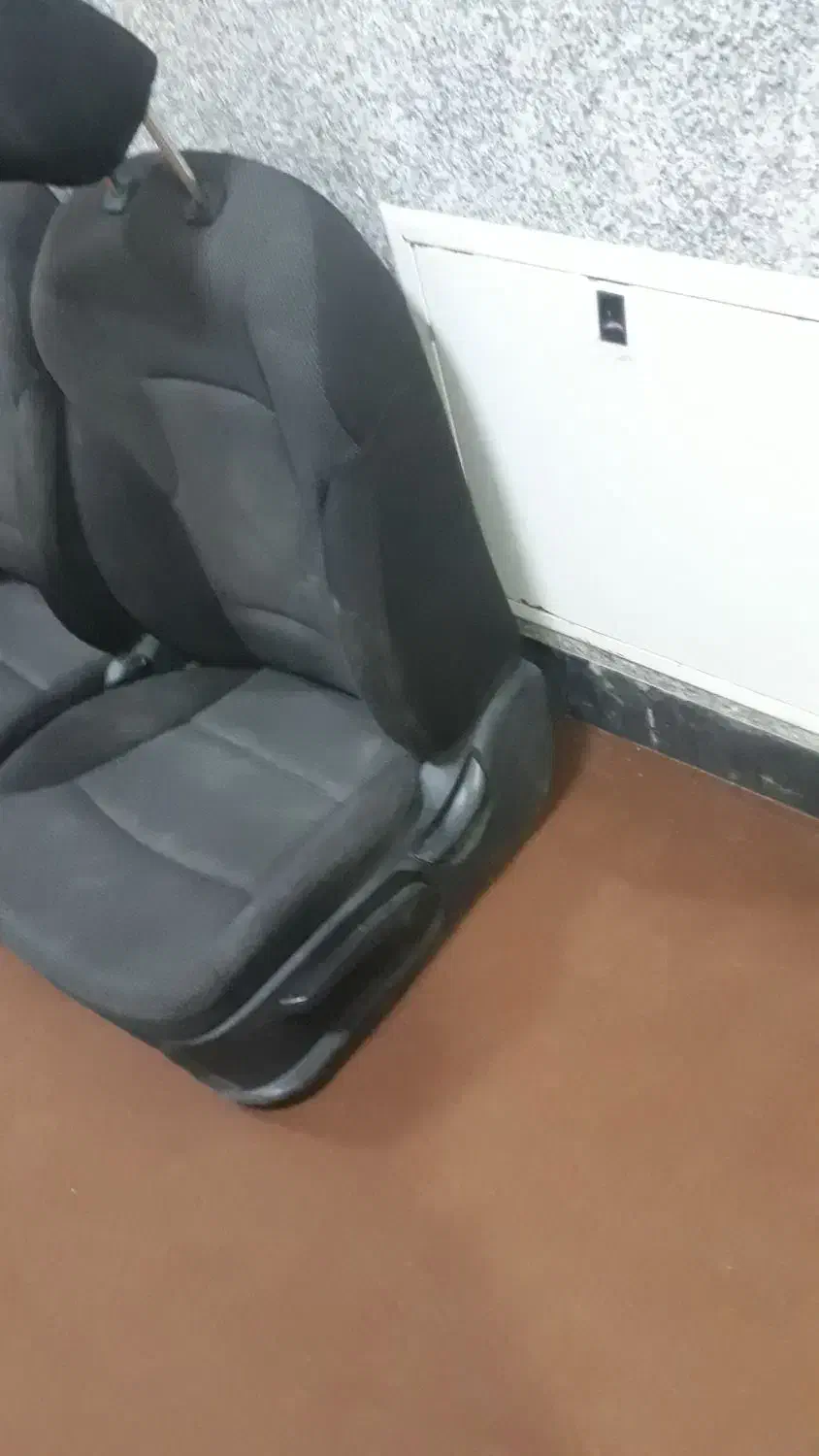 صندلی|تخت و صندلی بچه|درمیان, |دیوار