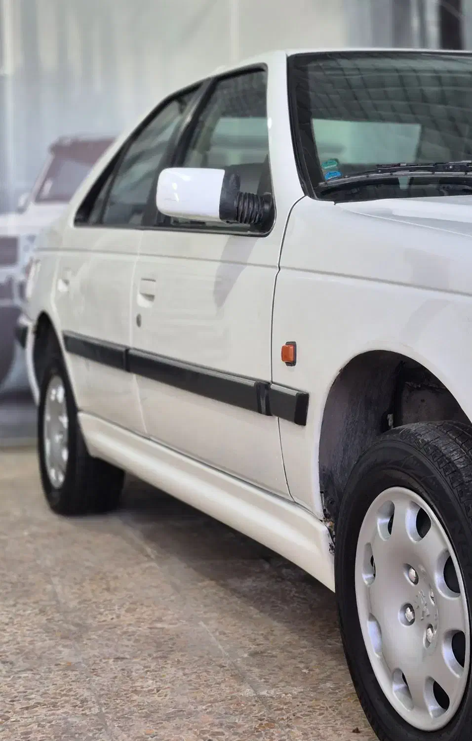 پژو پارس سال ۱۳۸۷ سفید دندهای|خودرو سواری و وانت|اردبیل, |دیوار