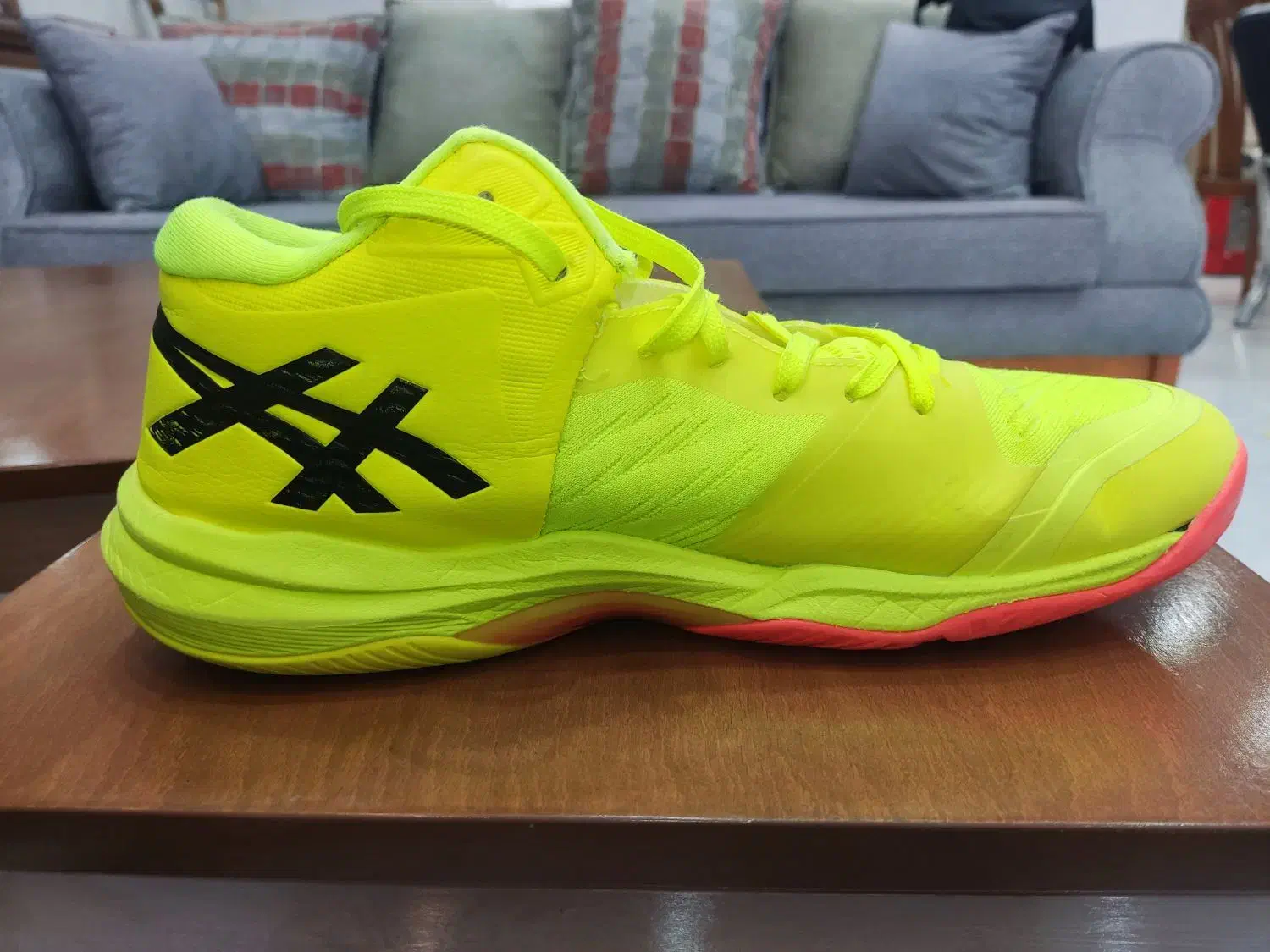 کفش و وسایل ورزشی|کیف، کفش، کمربند|کازرون, |دیوار