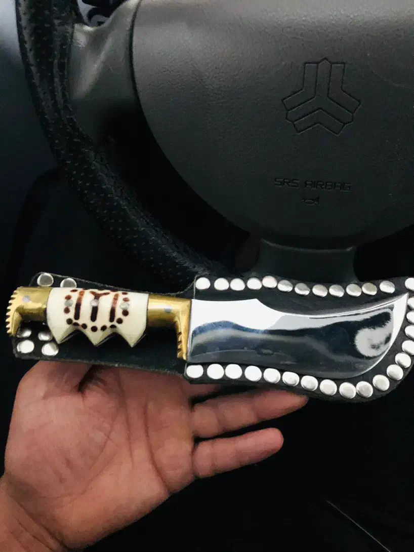 چاقوترکمنی نو|کلکسیون اشیاء عتیقه|گرگان, |دیوار