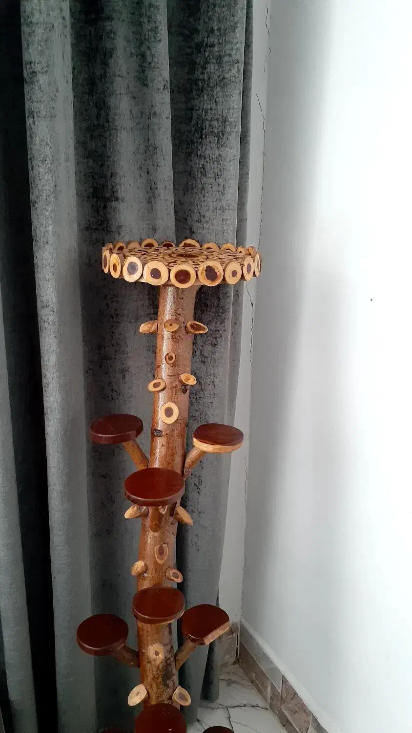 پایه گل بسیار زیبا و خاص|صنایع دستی و سایر لوازم تزئینی|تربت جام, معدآباد|دیوار