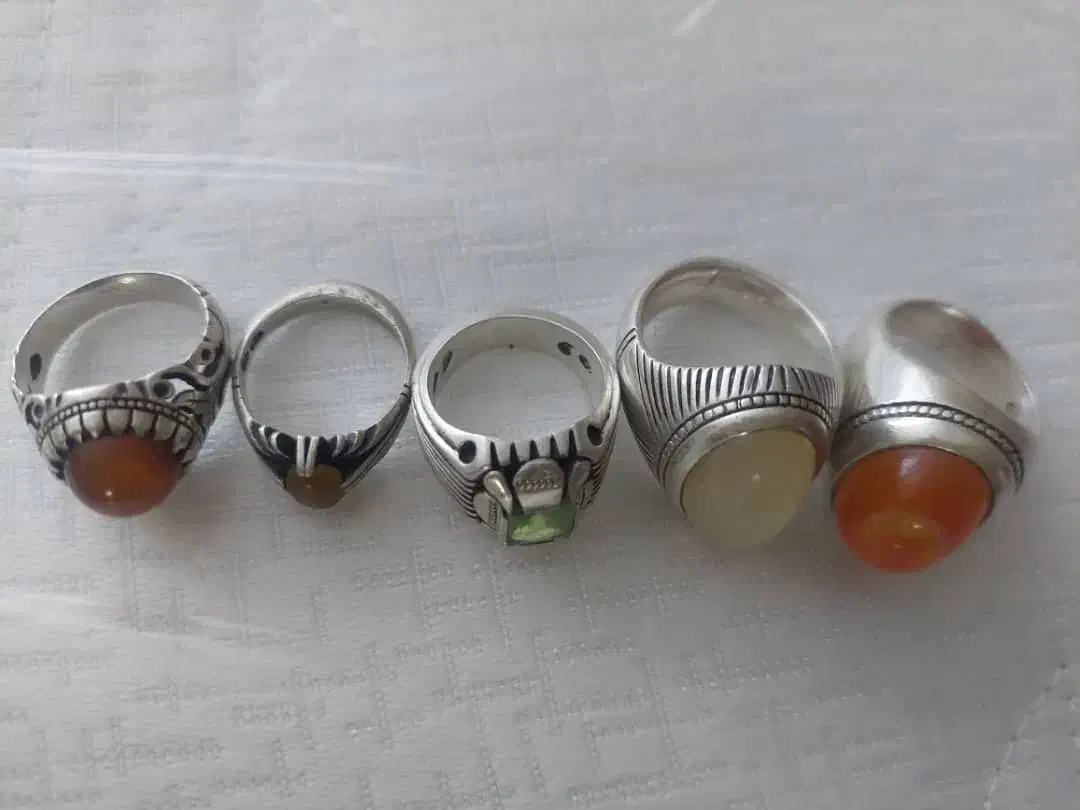 انگشتردست سازوقدیمی|جواهرات|بروجرد, |دیوار