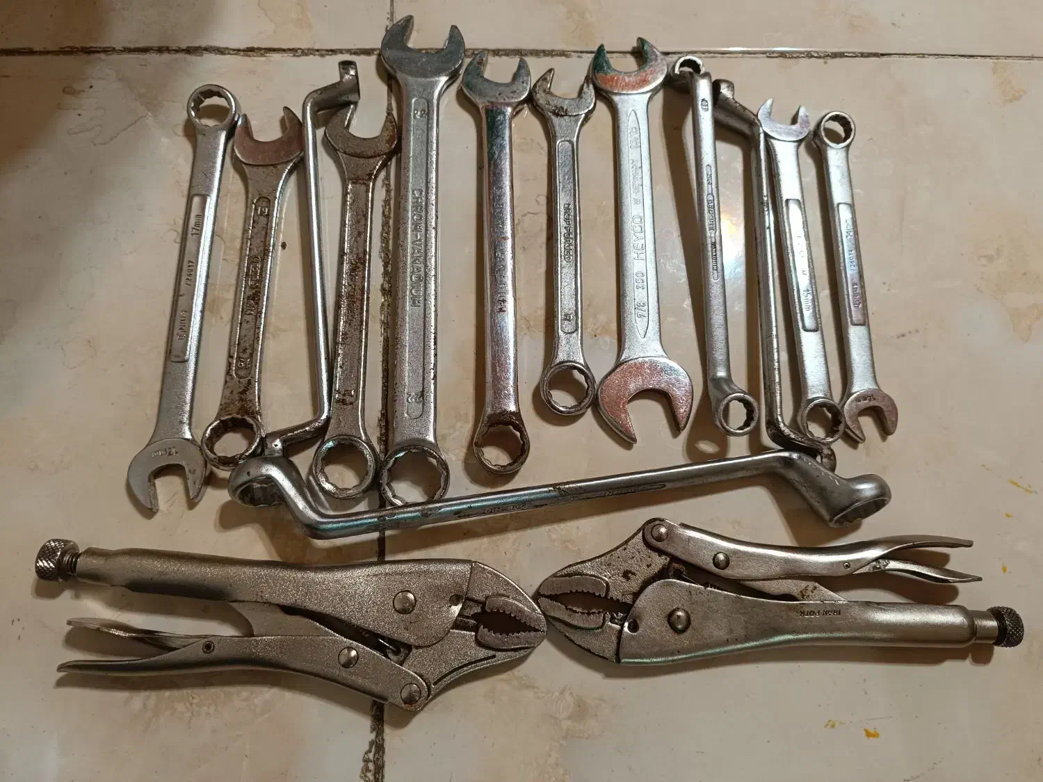 آچارآلات|ابزارآلات|فردیس, قریشی|دیوار