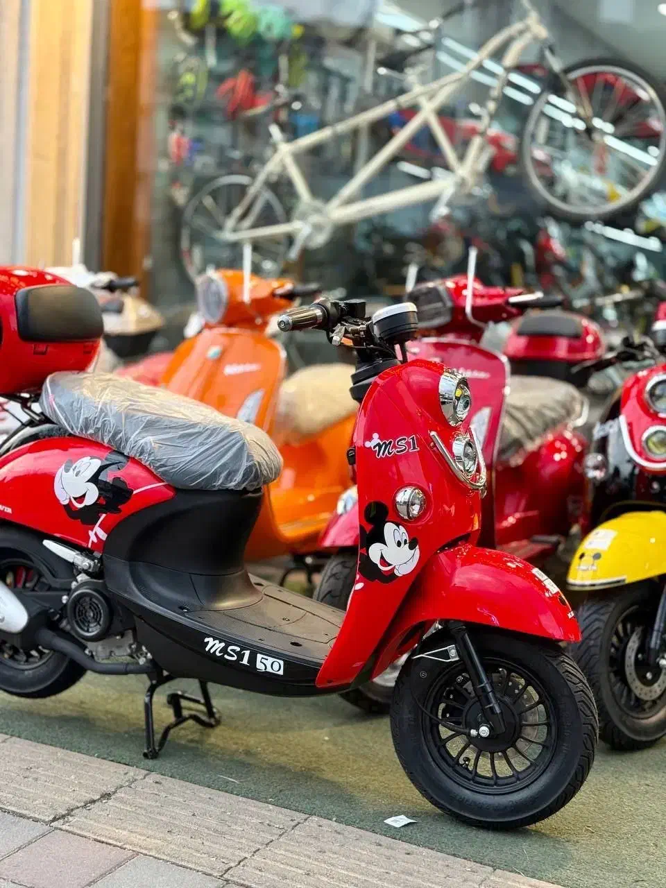 موتور وسپا ۵۰ سی سی کویر مدل ۱۴۰۴|موتورسیکلت|رشت, گلسار|دیوار